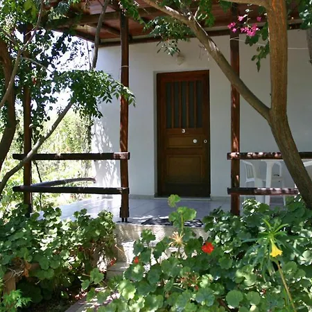 アパート Caviri ガリッサス